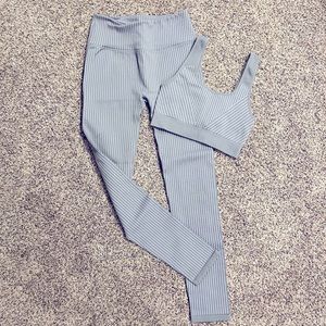 Fabletics Textured Legging Size Small